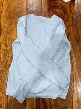 Athleta Light Blue Long Sleeve Tee